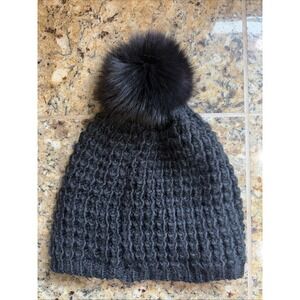 Kyi Kyi Canada Classic Black Genuine Fox Fur Pom Knit Wool Blend Beanie Hat Cap
